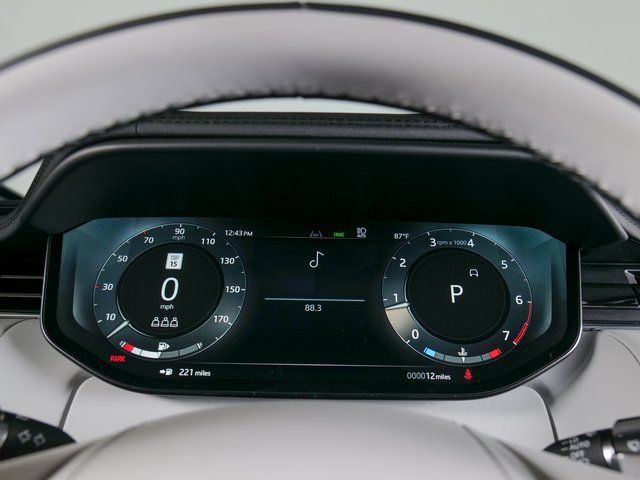 New 2026 Land Rover Range Rover Sport Dynamic SE AWD/4WD image 18
