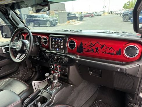 Used 2023 Jeep Gladiator Rubicon w/ LED Lighting Group AWD/4WD image 31