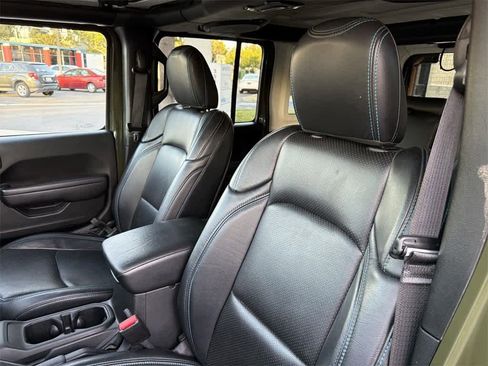 Used 2023 Jeep Wrangler Unlimited Rubicon 4xe image 25