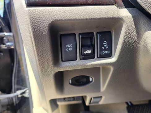 Used 2010 INFINITI G37 Journey w/ Premium Pkg image 28