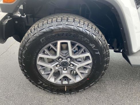 New 2025 Jeep Wrangler Sahara image 23