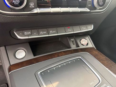 Used 2019 Audi Q5 2.0T Premium Plus w/ Premium Plus Package AWD/4WD image 28