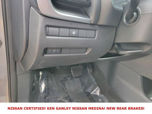 Certified 2023 Nissan Rogue SV image 34