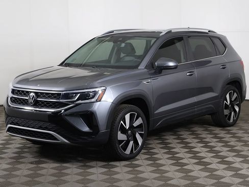 Used 2023 Volkswagen Taos SEL AWD/4WD image 11