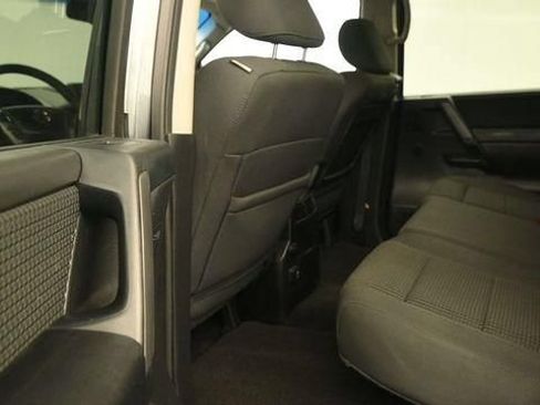 Used 2014 Nissan Titan SV w/ SV Value Truck Package AWD/4WD image 11