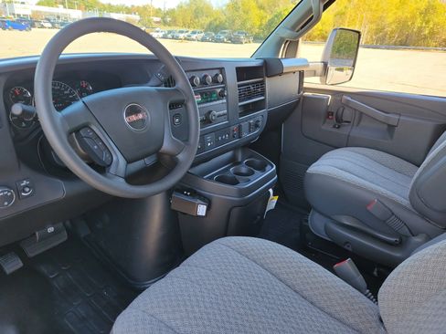 New 2025 GMC Savana 3500 w/ Power Convenience Package image 19