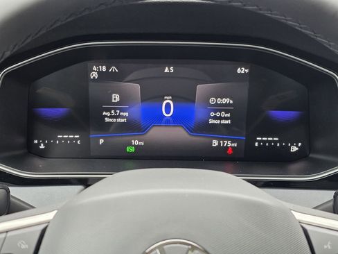 New 2026 Volkswagen Jetta SE FWD image 11