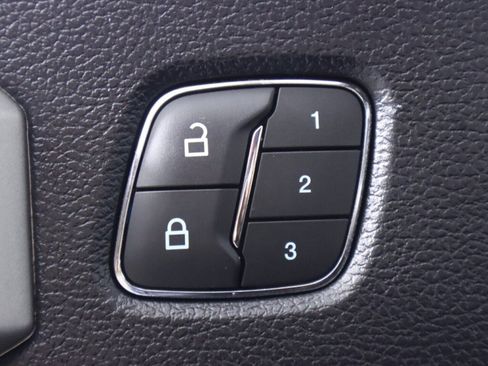 Used 2020 Ford F150 Lariat w/ Equipment Group 502A Luxury image 31