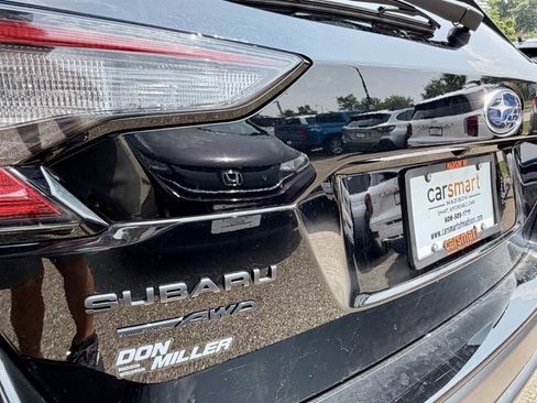Used 2025 Subaru Outback Onyx Edition AWD/4WD image 12