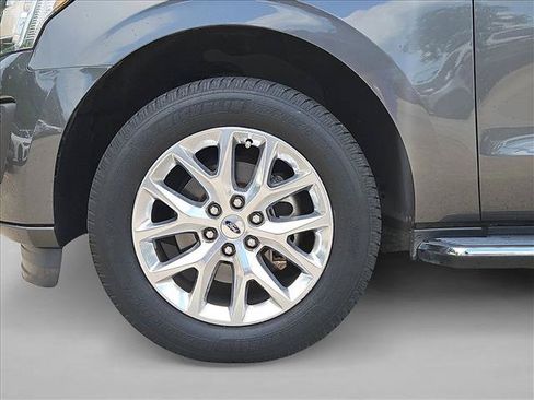 Used 2021 Ford Expedition XLT RWD image 21
