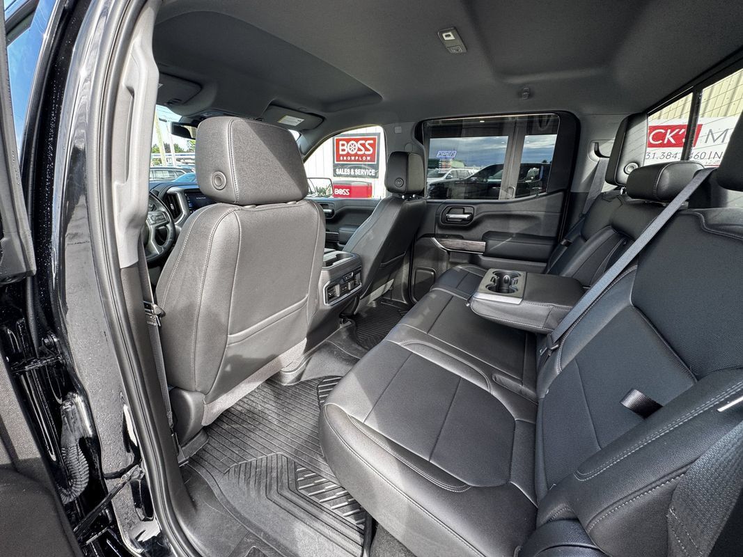 Used 2021 Chevrolet Silverado 1500 LTZ AWD/4WD image 40