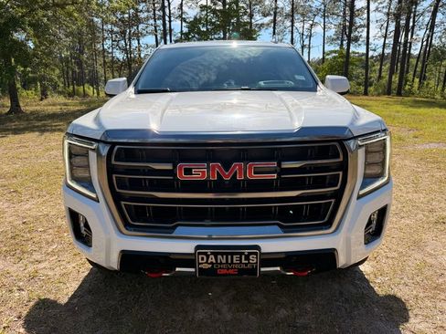 Used 2023 GMC Yukon AT4 AWD/4WD image 8