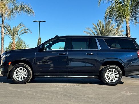 Used 2024 Chevrolet Suburban LT image 7