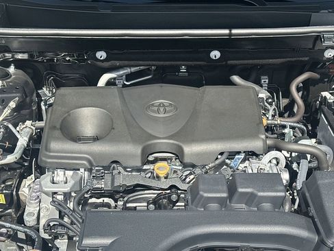 Used 2024 Toyota RAV4 XLE AWD/4WD image 12