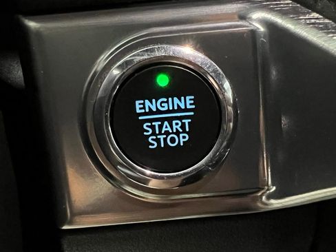 Used 2023 Ford F150 Lariat w/ Equipment Group 502A High image 35