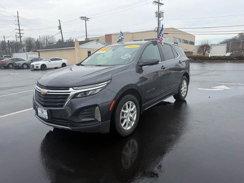Used 2022 Chevrolet Equinox LT image 3