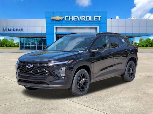 New 2026 Chevrolet Trax LT w/ Driver Confidence Package image 2