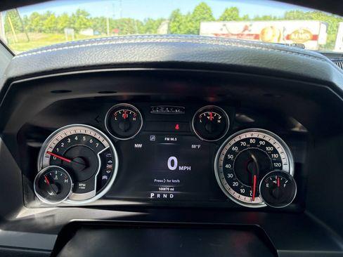 Used 2017 RAM 1500 Laramie w/ Convenience Group AWD/4WD image 16