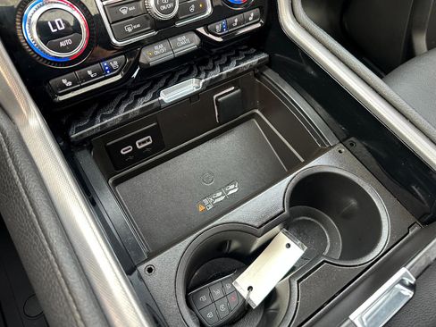 Used 2023 GMC Yukon Denali w/ Denali Reserve Package image 55