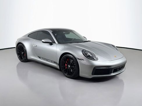 Used 2024 Porsche 911 Carrera w/ Premium Package RWD image 3