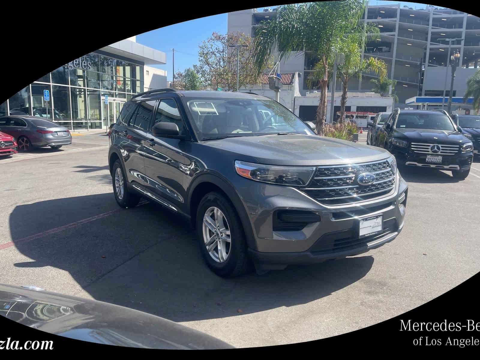 Used 2023 Ford Explorer XLT RWD image 1
