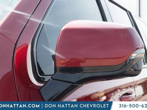 Used 2022 Chevrolet Tahoe RST w/ Luxury Package AWD/4WD image 28