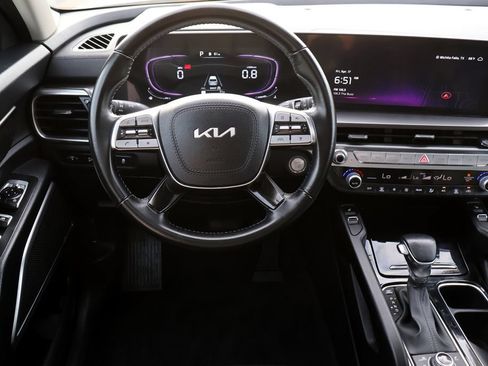 Used 2025 Kia Telluride S AWD/4WD image 5