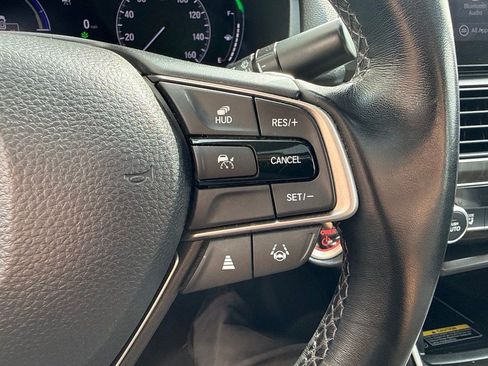 Used 2022 Honda Accord Touring image 15
