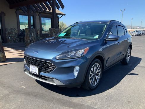 Used 2020 Ford Escape Titanium AWD/4WD image 2