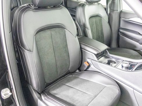 New 2025 Jeep Grand Cherokee Laredo image 37