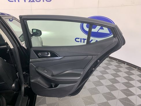 Used 2023 Nissan Maxima SL image 37