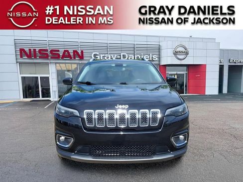 Used 2020 Jeep Cherokee Limited FWD image 2