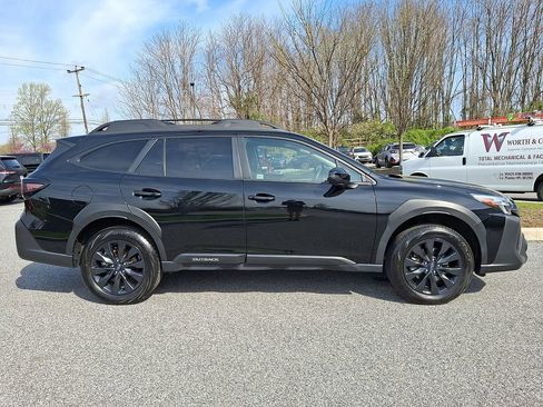 Certified 2024 Subaru Outback Onyx Edition AWD/4WD image 8