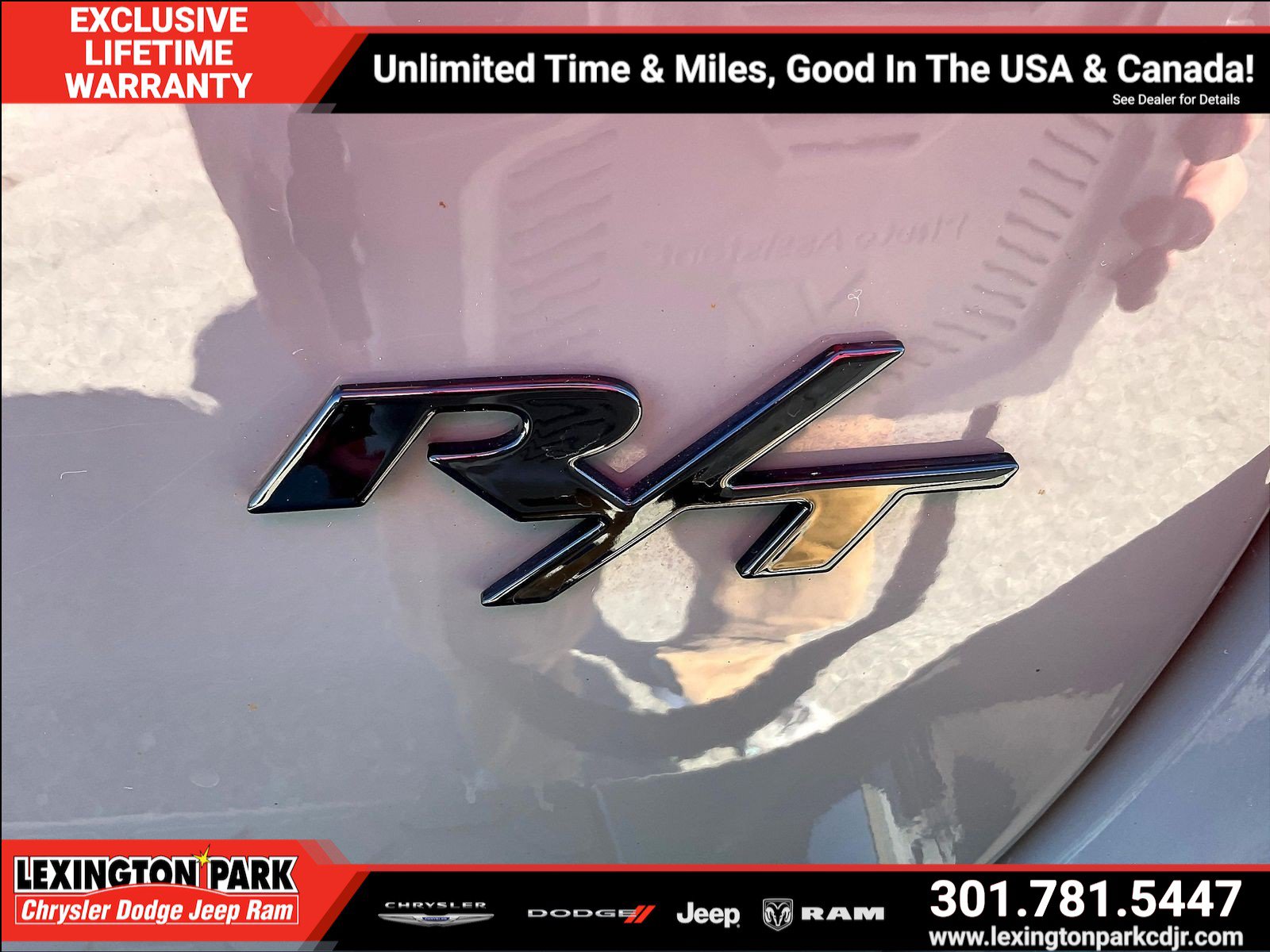 Used 2023 Dodge Durango R/T w/ Tow 'N Go Package AWD/4WD image 23