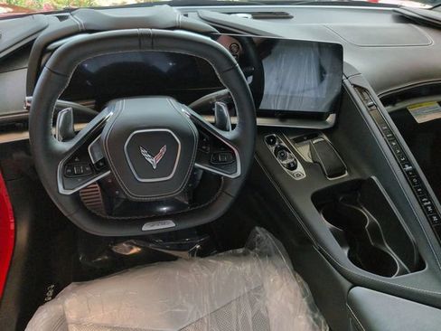 Used 2025 Chevrolet Corvette Z06 RWD image 16