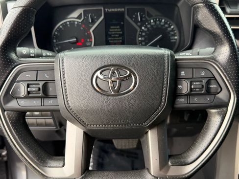 Used 2025 Toyota Tundra SR5 AWD/4WD image 32