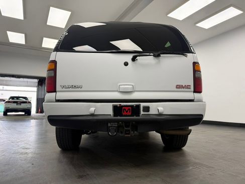 Used 2003 GMC Yukon Denali AWD/4WD image 7