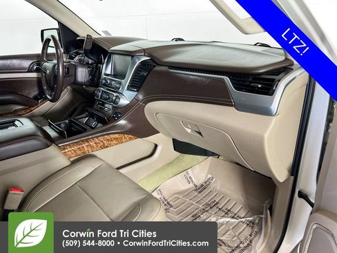 Used 2016 Chevrolet Tahoe LTZ AWD/4WD image 31