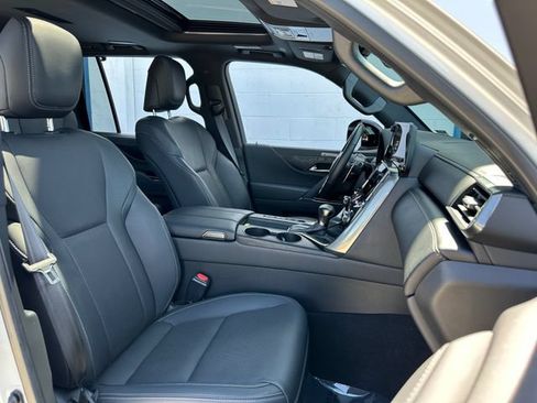 Used 2023 Lexus LX 600 4WD w/ Appearance Package image 36