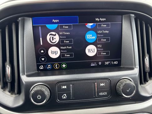 Used 2020 Chevrolet Colorado LT w/ Colorado RST Special Edition image 28