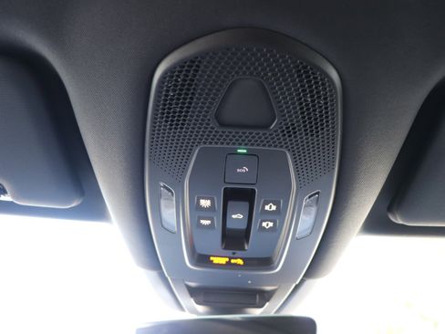 Used 2024 Porsche Cayenne image 45