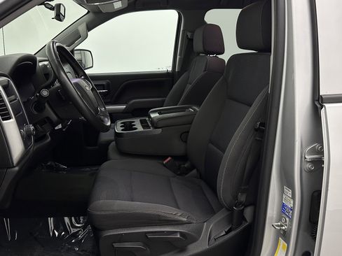 Used 2018 Chevrolet Silverado 1500 LT RWD image 12