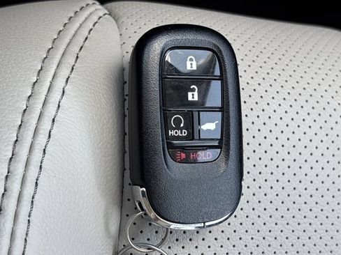 Used 2025 Honda HR-V EX-L image 40