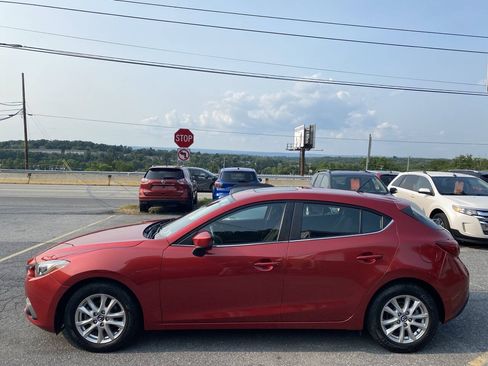 Used 2016 MAZDA MAZDA3 i Touring FWD image 2