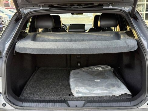 Used 2023 Volkswagen ID.4 Pro S image 9