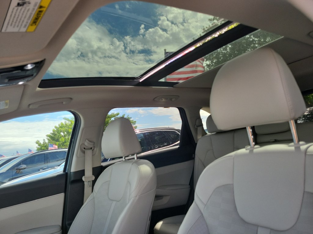 Used 2024 Kia Sorento S w/ Panoramic Sunroof Package FWD image 18