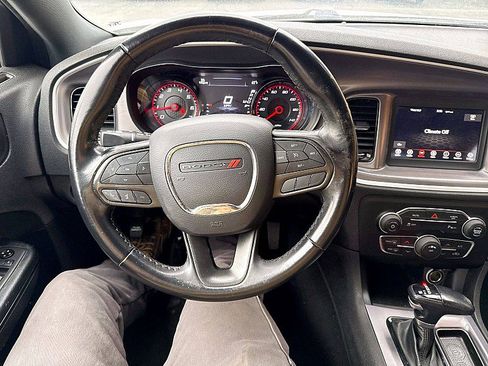 Used 2020 Dodge Charger SXT w/ Blacktop Package image 12