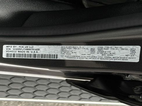 Used 2021 RAM 1500 Laramie image 30