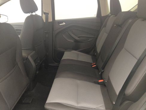 Used 2017 Ford Escape SE FWD image 18