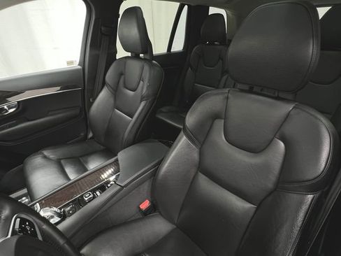 Used 2018 Volvo XC90 T8 Momentum w/ Convenience Package image 14
